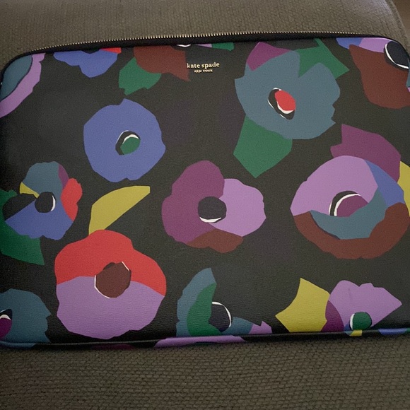 Kate Spade - Picture 16 of 16